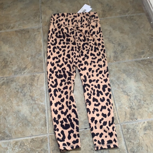 Cheetah Print Workout Bundle - Picture 8 of 10